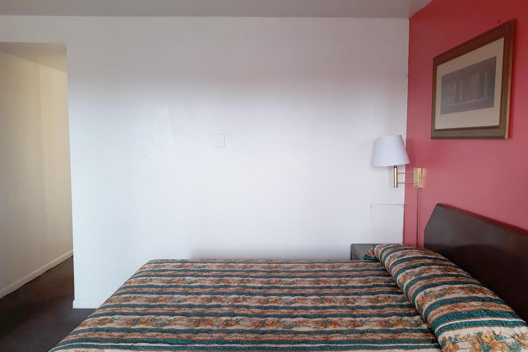 Oyo Hotel Kings At Clovis Dış mekan fotoğraf