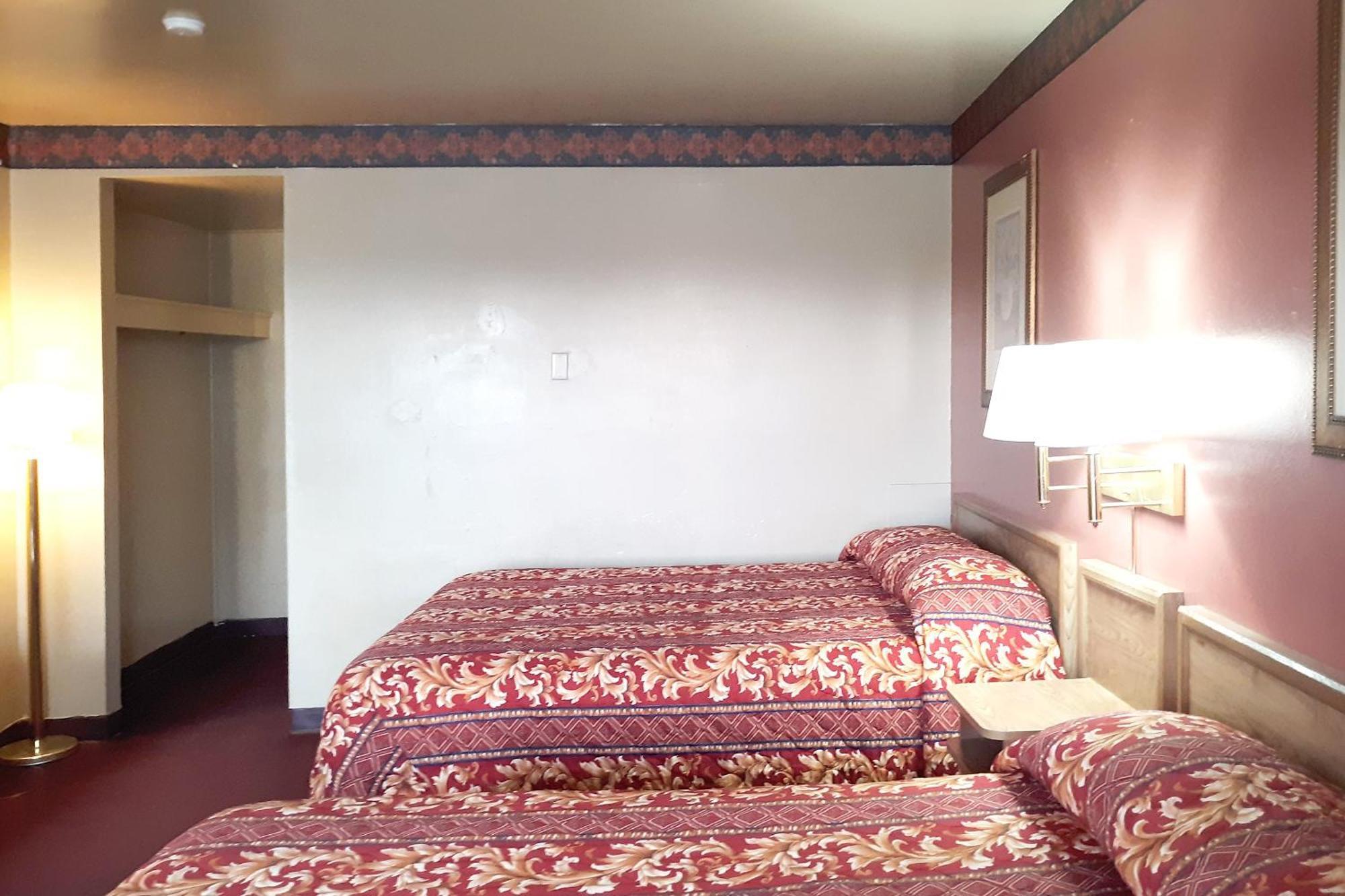 Oyo Hotel Kings At Clovis Dış mekan fotoğraf